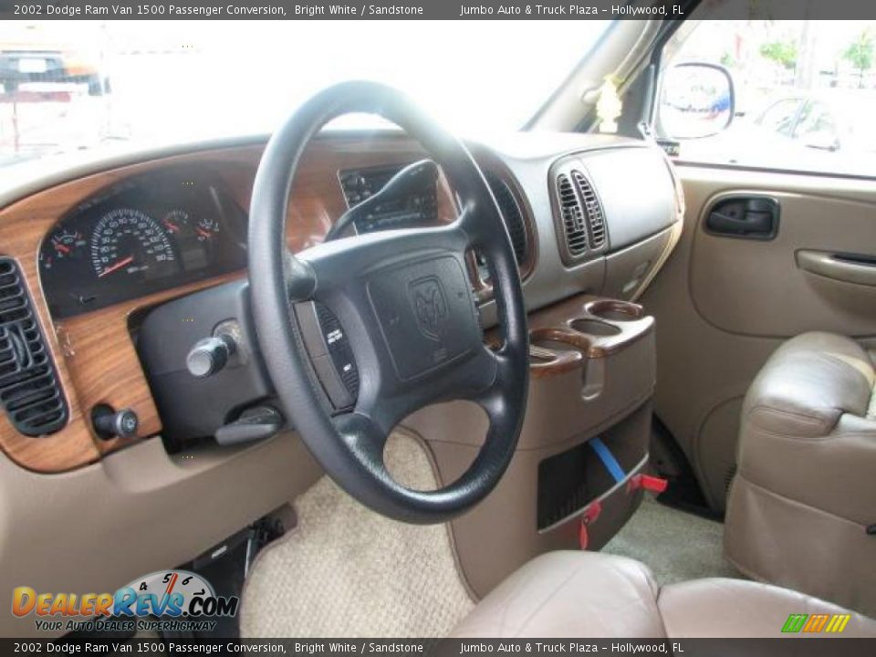 2002 Dodge Ram Van 1500 Passenger Conversion Bright White / Sandstone Photo #26