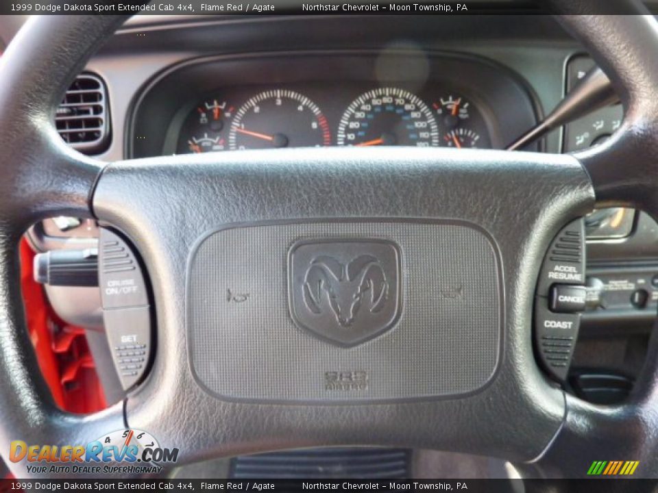 1999 Dodge Dakota Sport Extended Cab 4x4 Flame Red / Agate Photo #14