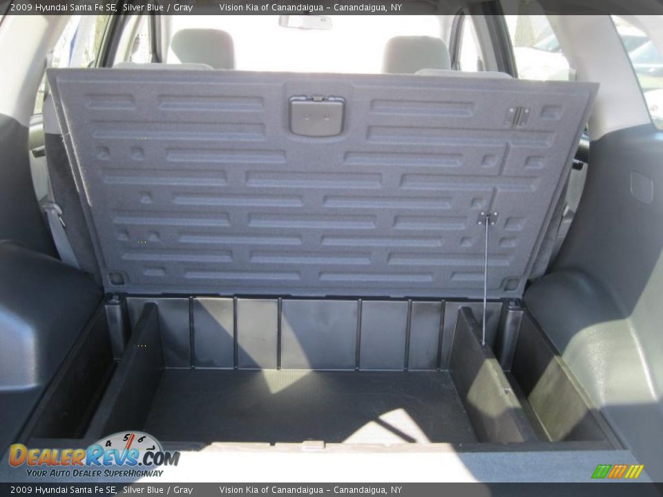 2009 Hyundai Santa Fe SE Silver Blue / Gray Photo #19