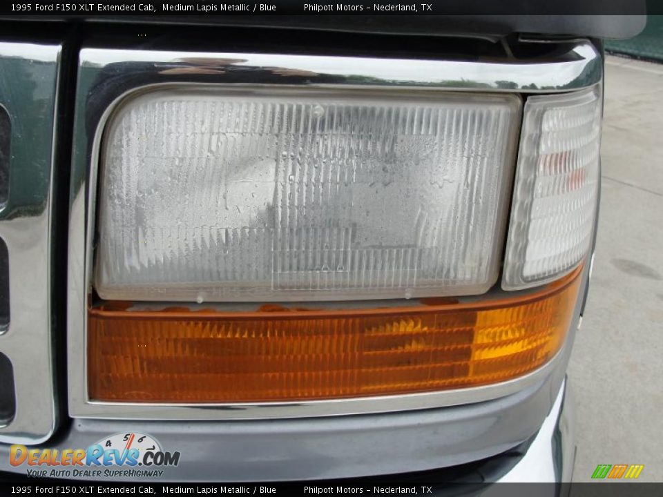 1995 Ford F150 XLT Extended Cab Medium Lapis Metallic / Blue Photo #10
