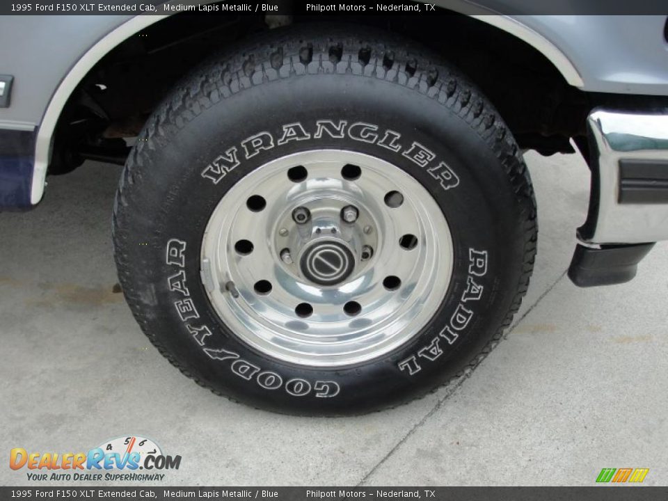 1995 Ford F150 XLT Extended Cab Medium Lapis Metallic / Blue Photo #15