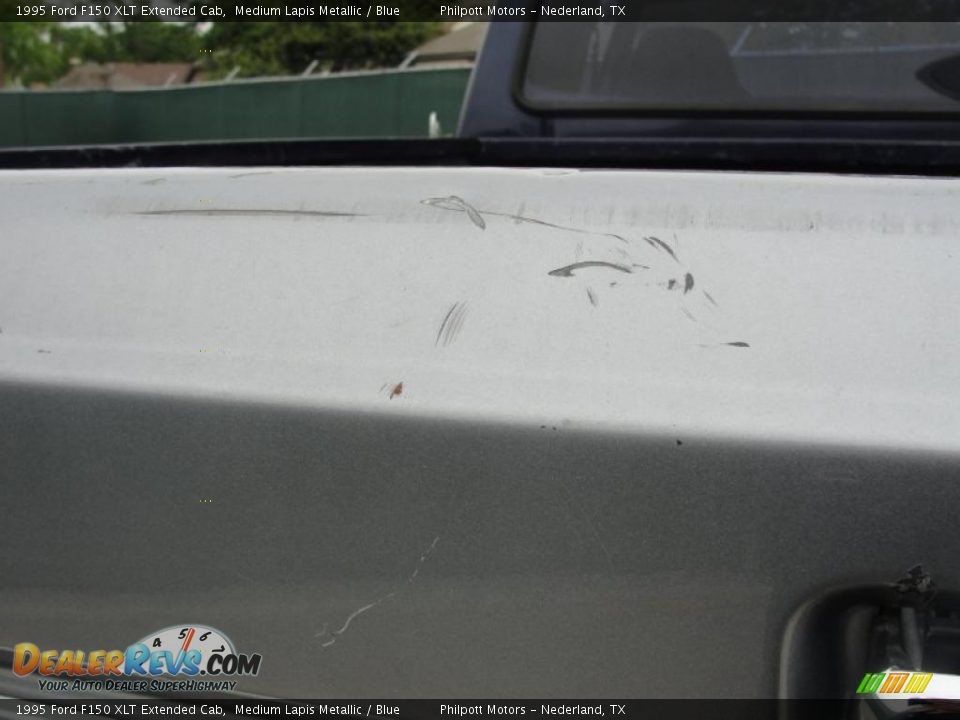 1995 Ford F150 XLT Extended Cab Medium Lapis Metallic / Blue Photo #30