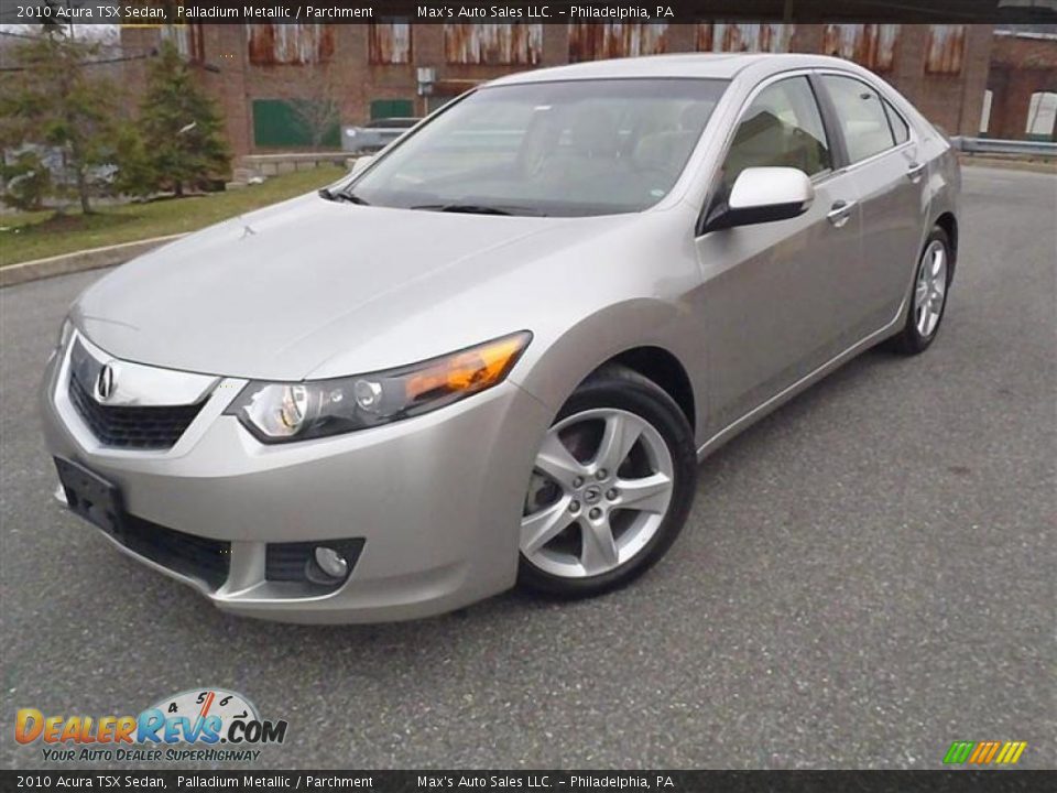 Front 3/4 View of 2010 Acura TSX Sedan Photo #1
