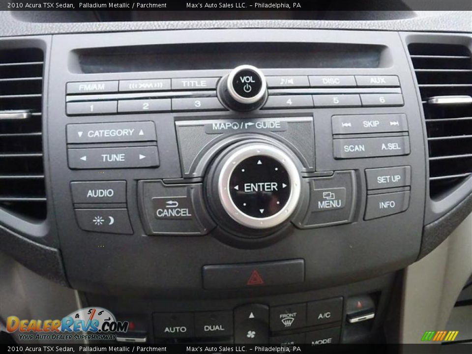 Controls of 2010 Acura TSX Sedan Photo #8