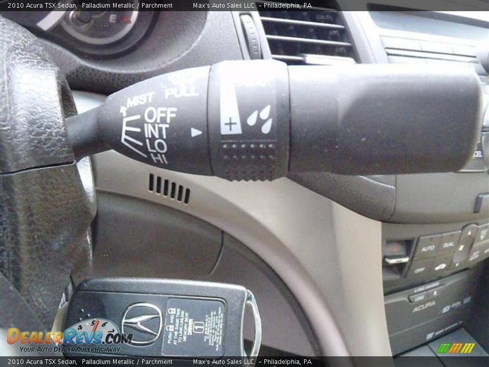 Controls of 2010 Acura TSX Sedan Photo #32