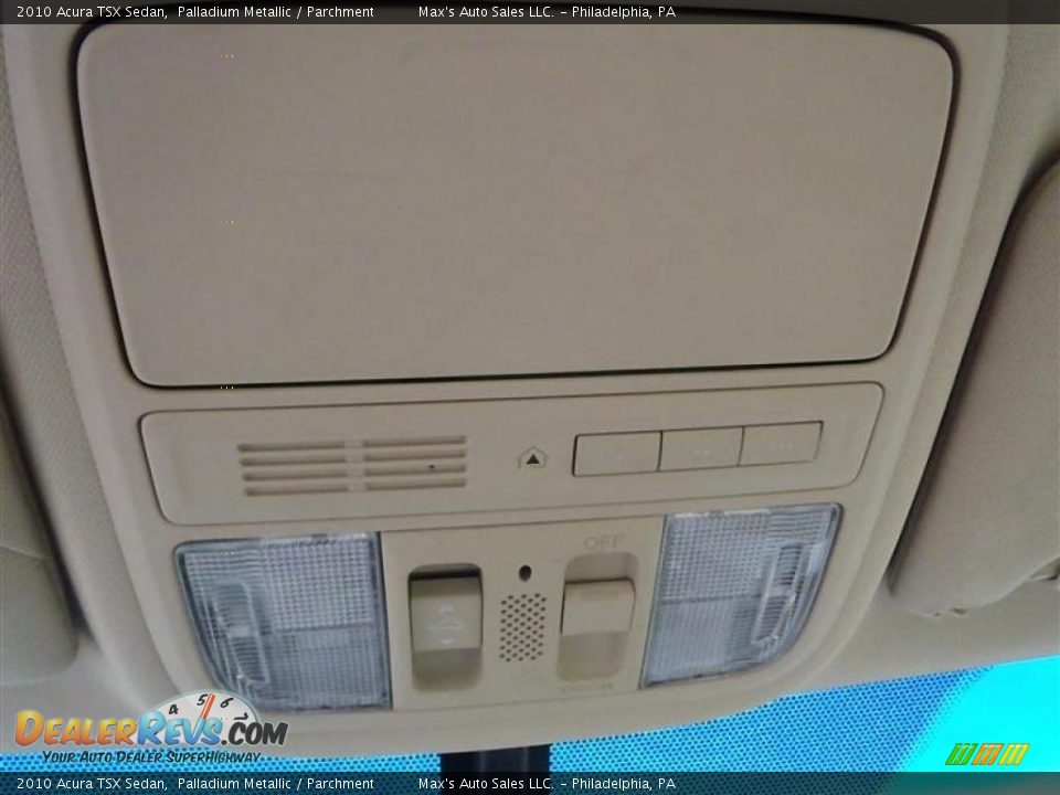 Controls of 2010 Acura TSX Sedan Photo #34
