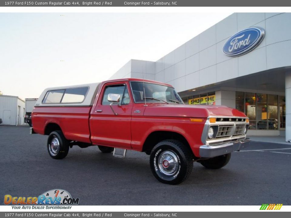 Front 3/4 View of 1977 Ford F150 Custom Regular Cab 4x4 Photo #1