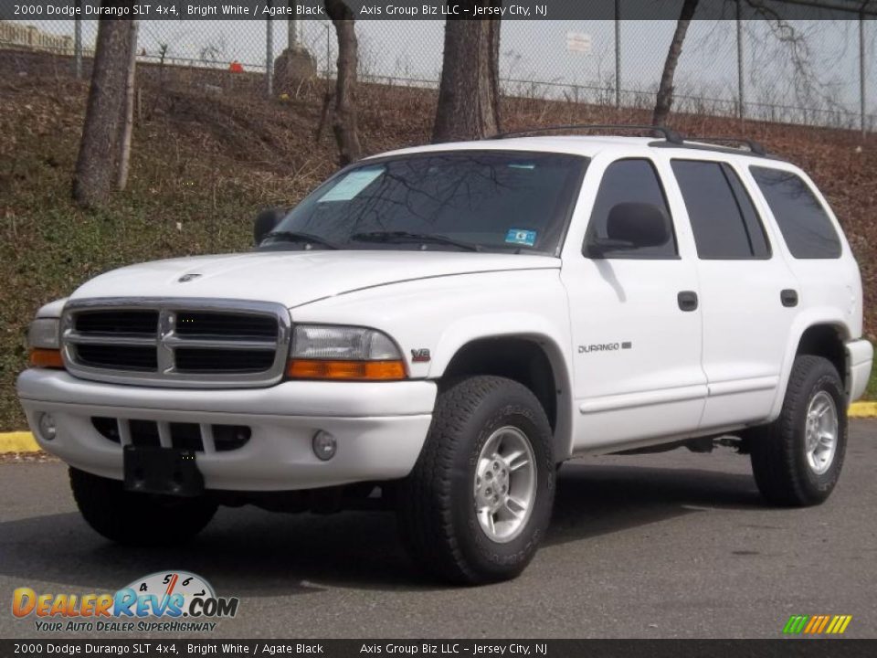 Front 3/4 View of 2000 Dodge Durango SLT 4x4 Photo #7