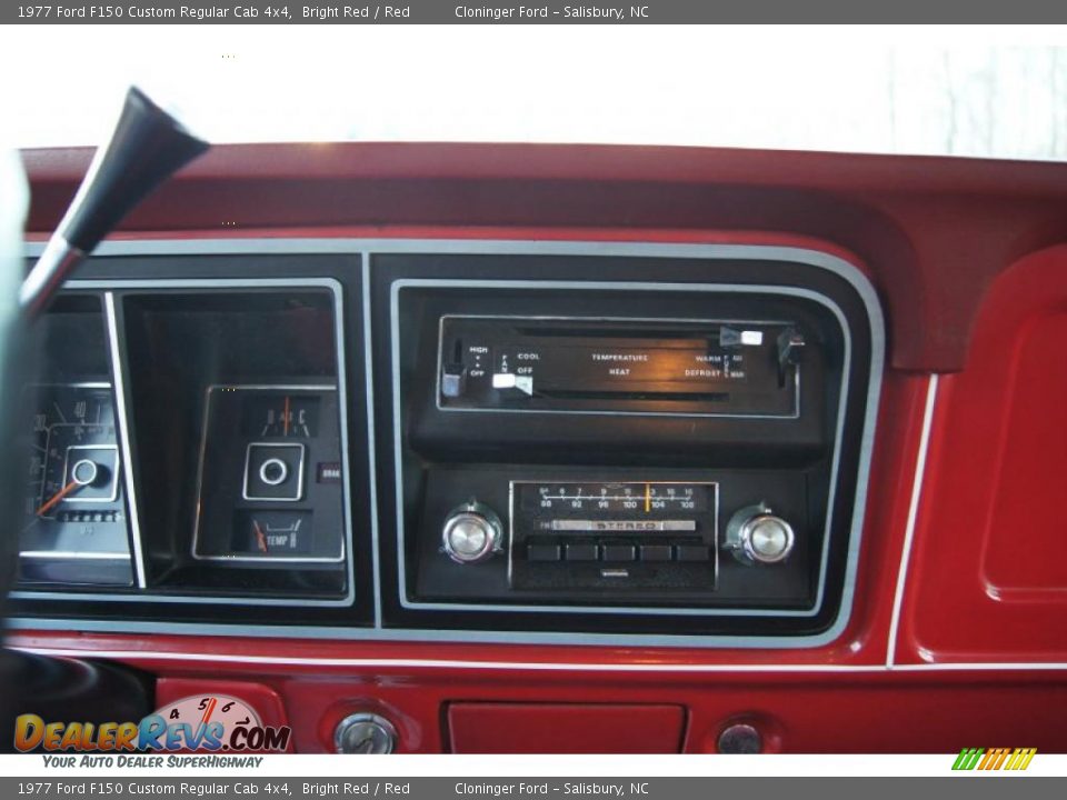 Controls of 1977 Ford F150 Custom Regular Cab 4x4 Photo #22