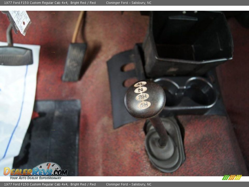 Controls of 1977 Ford F150 Custom Regular Cab 4x4 Photo #23
