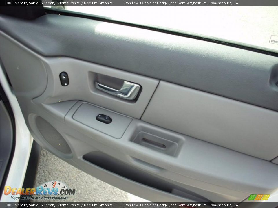 2000 Mercury Sable LS Sedan Vibrant White / Medium Graphite Photo #21