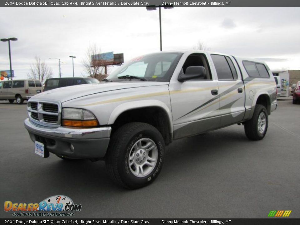 2004 Dodge Dakota SLT Quad Cab 4x4 Bright Silver Metallic / Dark Slate Gray Photo #2