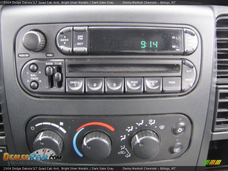 2004 Dodge Dakota SLT Quad Cab 4x4 Bright Silver Metallic / Dark Slate Gray Photo #12