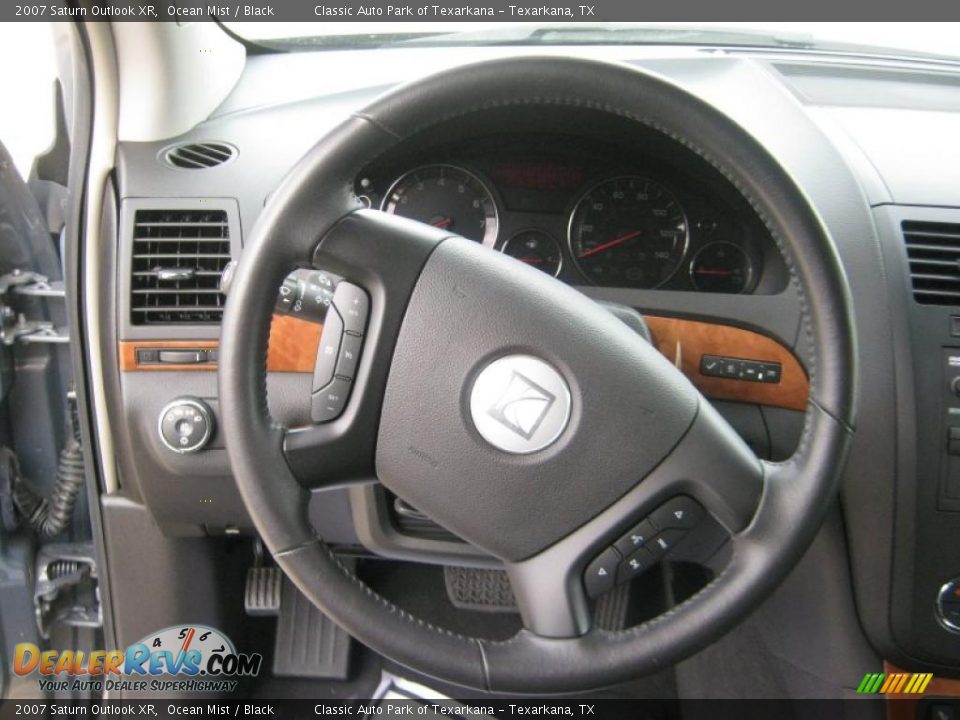 2007 Saturn Outlook XR Ocean Mist / Black Photo #10