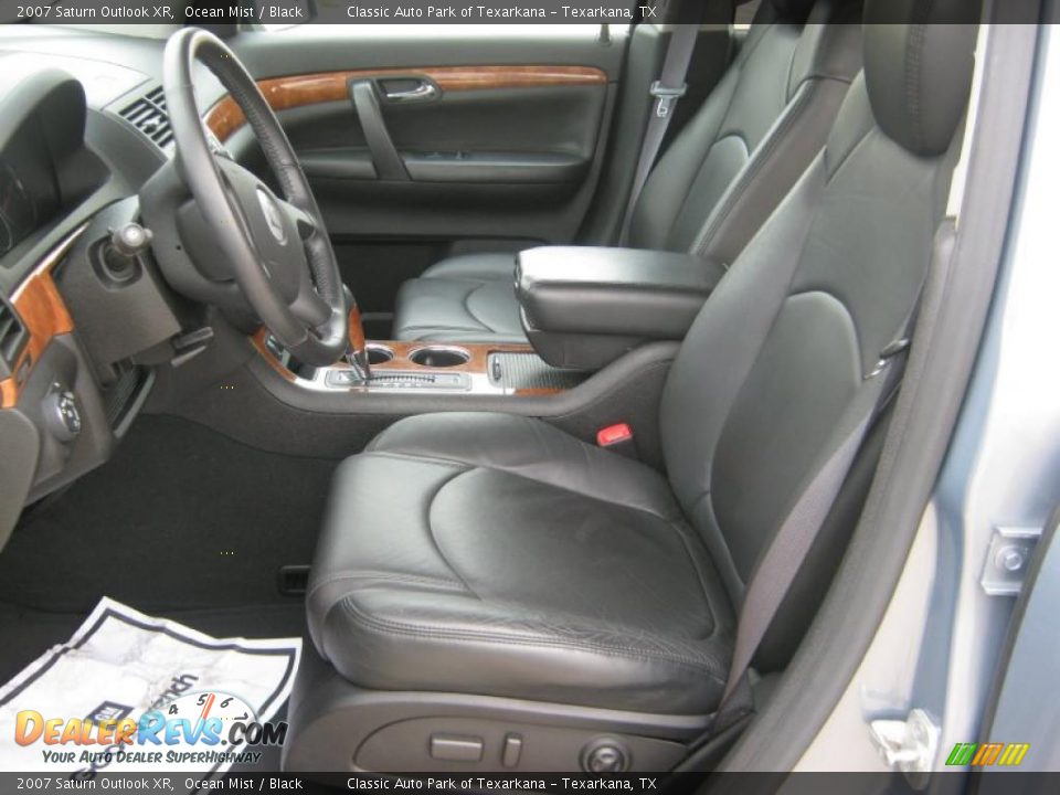 Black Interior - 2007 Saturn Outlook XR Photo #14