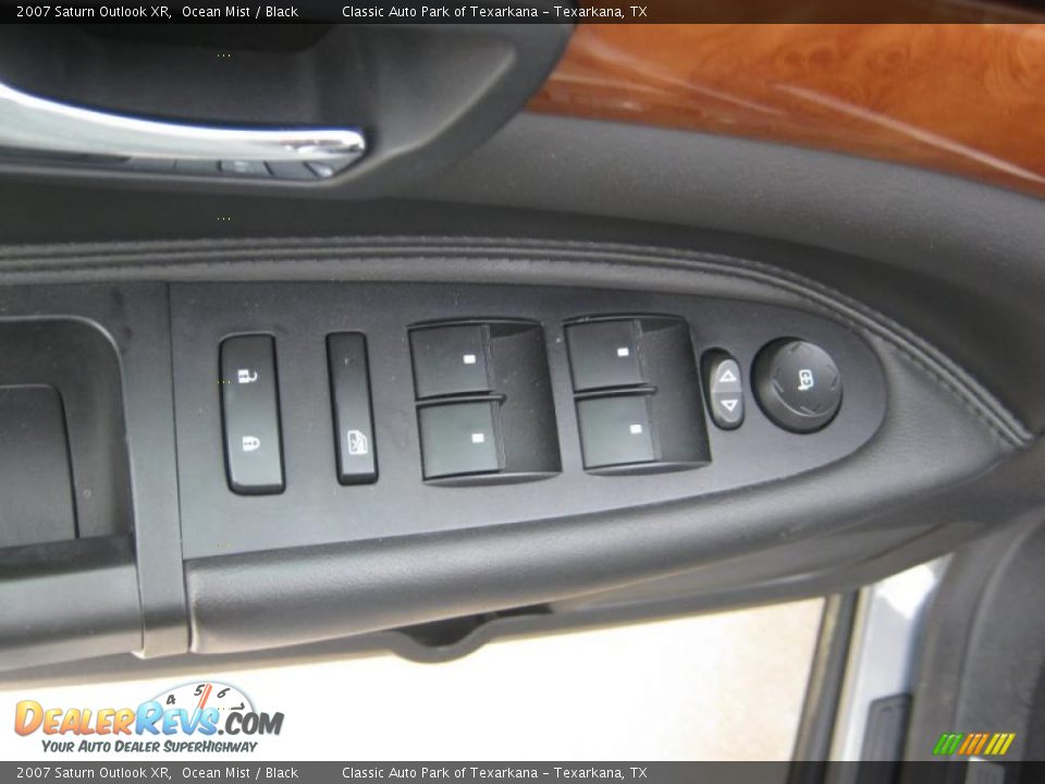2007 Saturn Outlook XR Ocean Mist / Black Photo #19
