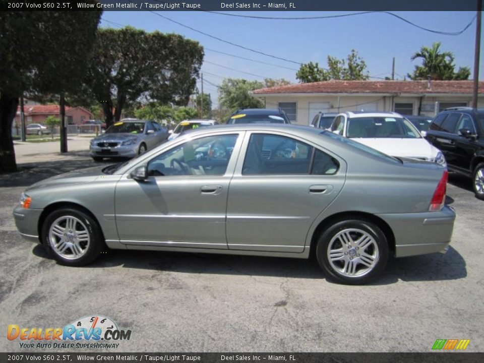 2007 Volvo S60 2.5T Willow Green Metallic / Taupe/Light Taupe Photo #2