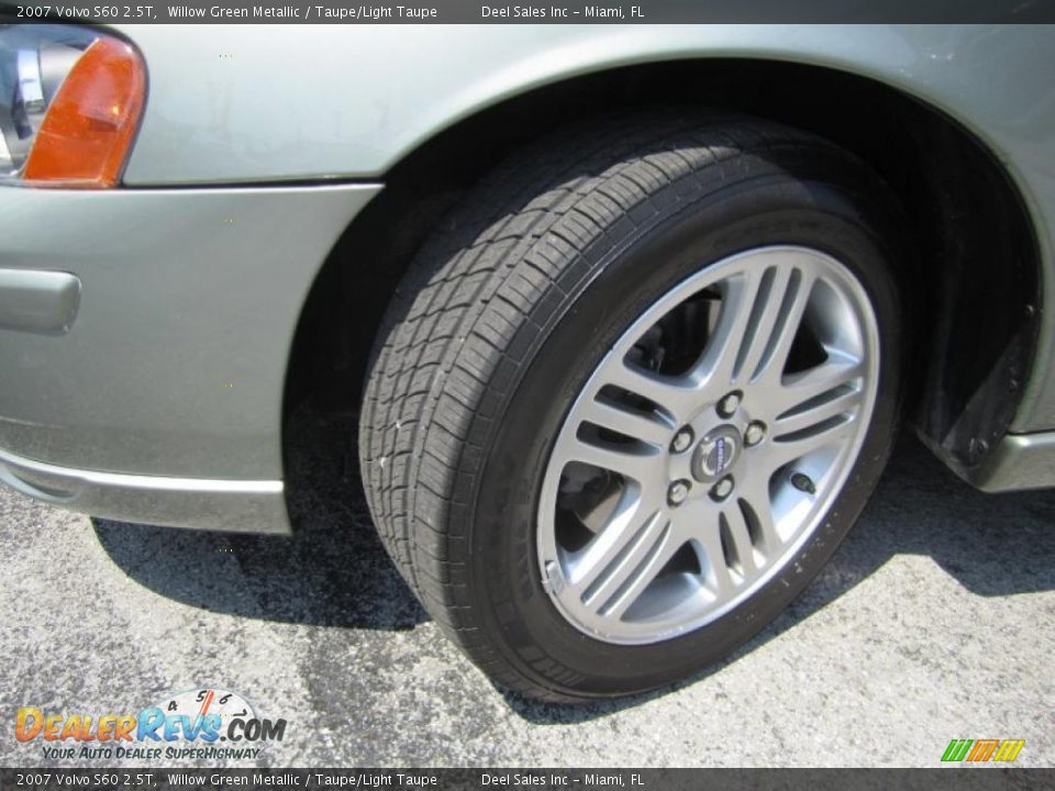 2007 Volvo S60 2.5T Willow Green Metallic / Taupe/Light Taupe Photo #13