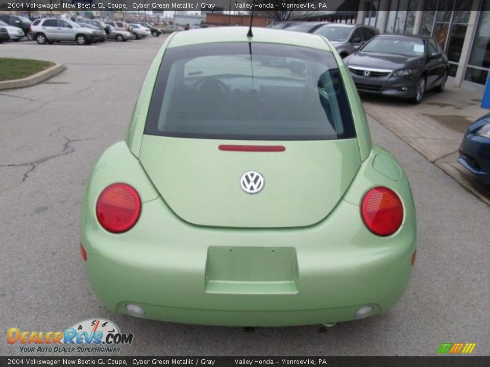 2004 Volkswagen New Beetle GL Coupe Cyber Green Metallic / Gray Photo #4