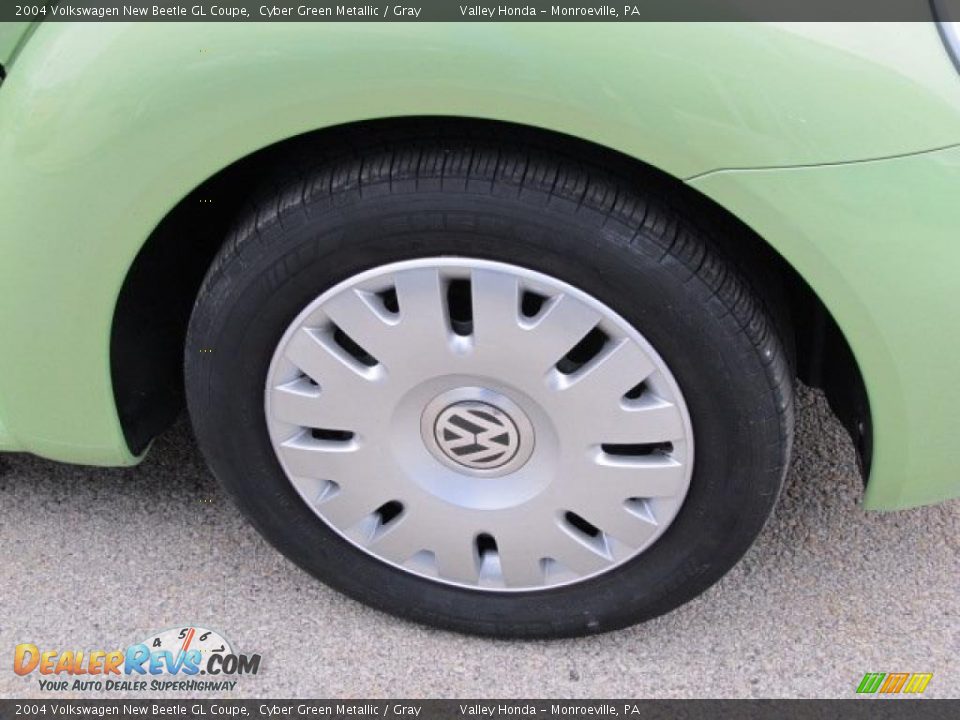 2004 Volkswagen New Beetle GL Coupe Wheel Photo #5