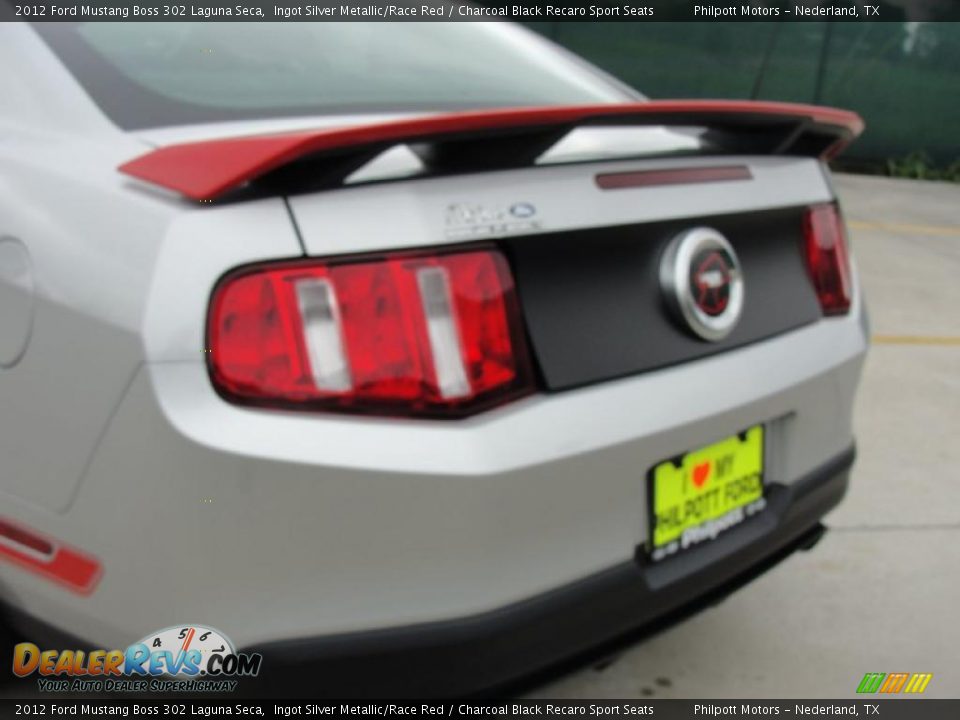 2012 Ford Mustang Boss 302 Laguna Seca Ingot Silver Metallic/Race Red / Charcoal Black Recaro Sport Seats Photo #18