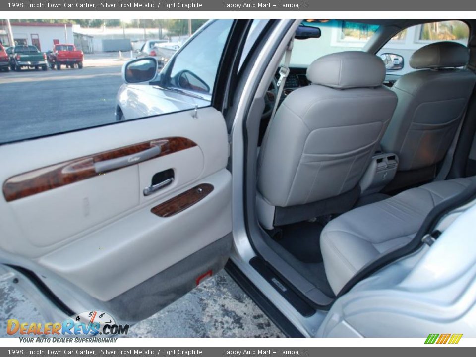 1998 Lincoln Town Car Cartier Silver Frost Metallic / Light Graphite Photo #22