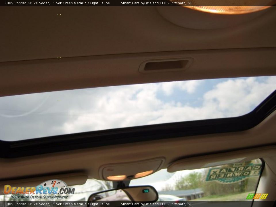 2009 Pontiac G6 V6 Sedan Silver Green Metallic / Light Taupe Photo #9