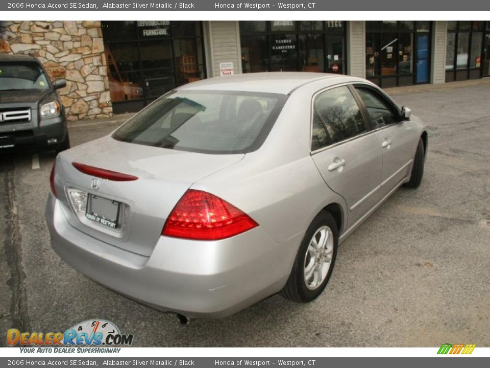 2006 Honda Accord SE Sedan Alabaster Silver Metallic / Black Photo #5