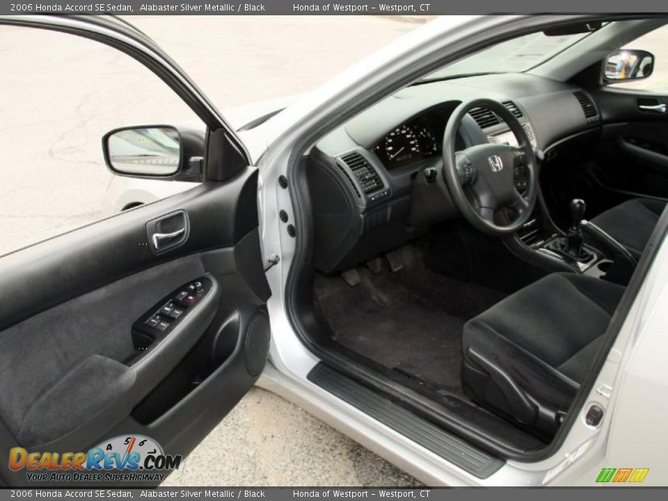 2006 Honda Accord SE Sedan Alabaster Silver Metallic / Black Photo #11