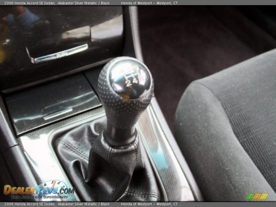 2006 Honda Accord SE Sedan Shifter Photo #23
