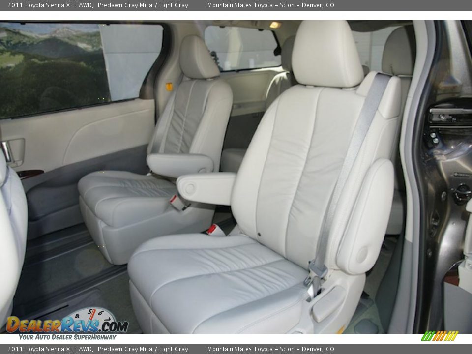 Light Gray Interior - 2011 Toyota Sienna XLE AWD Photo #6