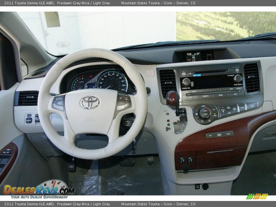 2011 Toyota Sienna XLE AWD Predawn Gray Mica / Light Gray Photo #9