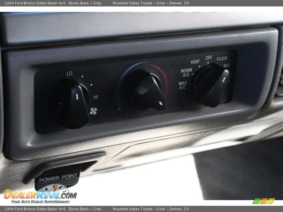 Controls of 1994 Ford Bronco Eddie Bauer 4x4 Photo #18