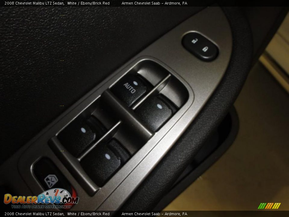 2008 Chevrolet Malibu LTZ Sedan White / Ebony/Brick Red Photo #13