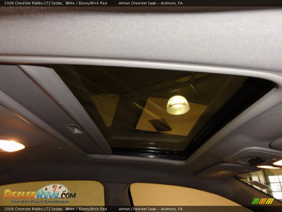 2008 Chevrolet Malibu LTZ Sedan White / Ebony/Brick Red Photo #19