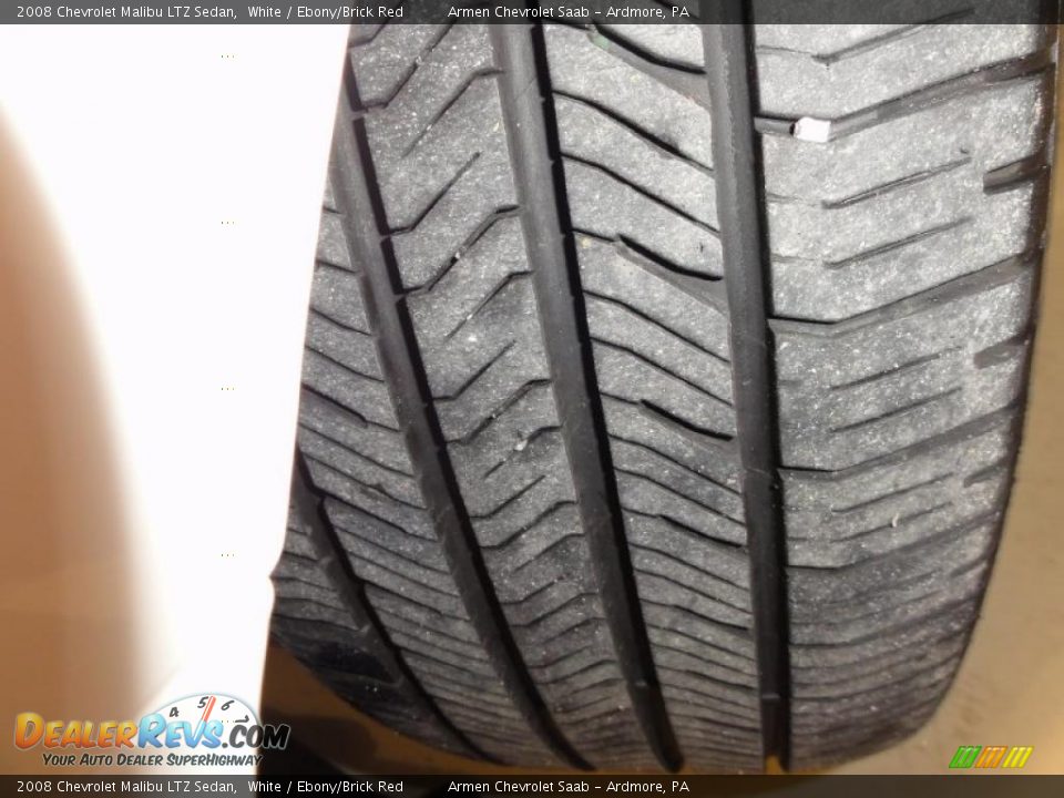 2008 Chevrolet Malibu LTZ Sedan White / Ebony/Brick Red Photo #30