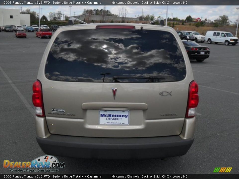 2005 Pontiac Montana SV6 FWD Sedona Beige Metallic / Cashmere Photo #3