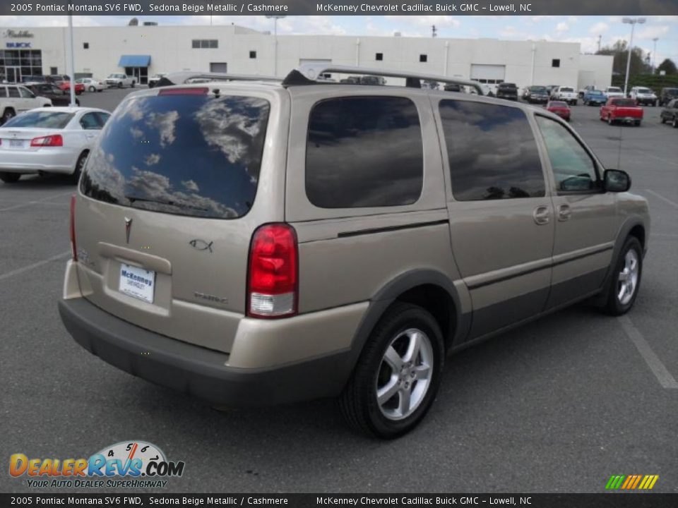 2005 Pontiac Montana SV6 FWD Sedona Beige Metallic / Cashmere Photo #5
