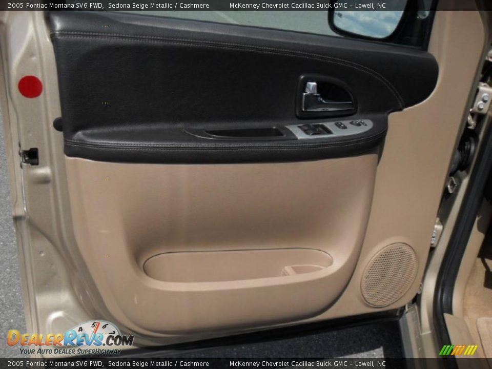 2005 Pontiac Montana SV6 FWD Sedona Beige Metallic / Cashmere Photo #9
