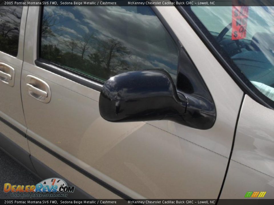 2005 Pontiac Montana SV6 FWD Sedona Beige Metallic / Cashmere Photo #22