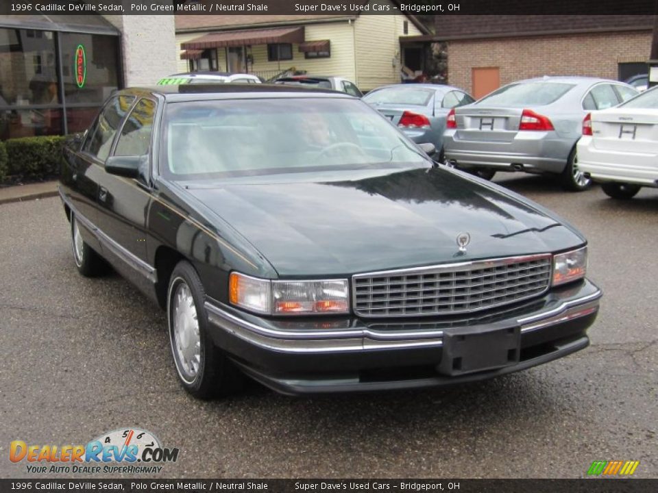1996 Cadillac DeVille Sedan Polo Green Metallic / Neutral Shale Photo #12