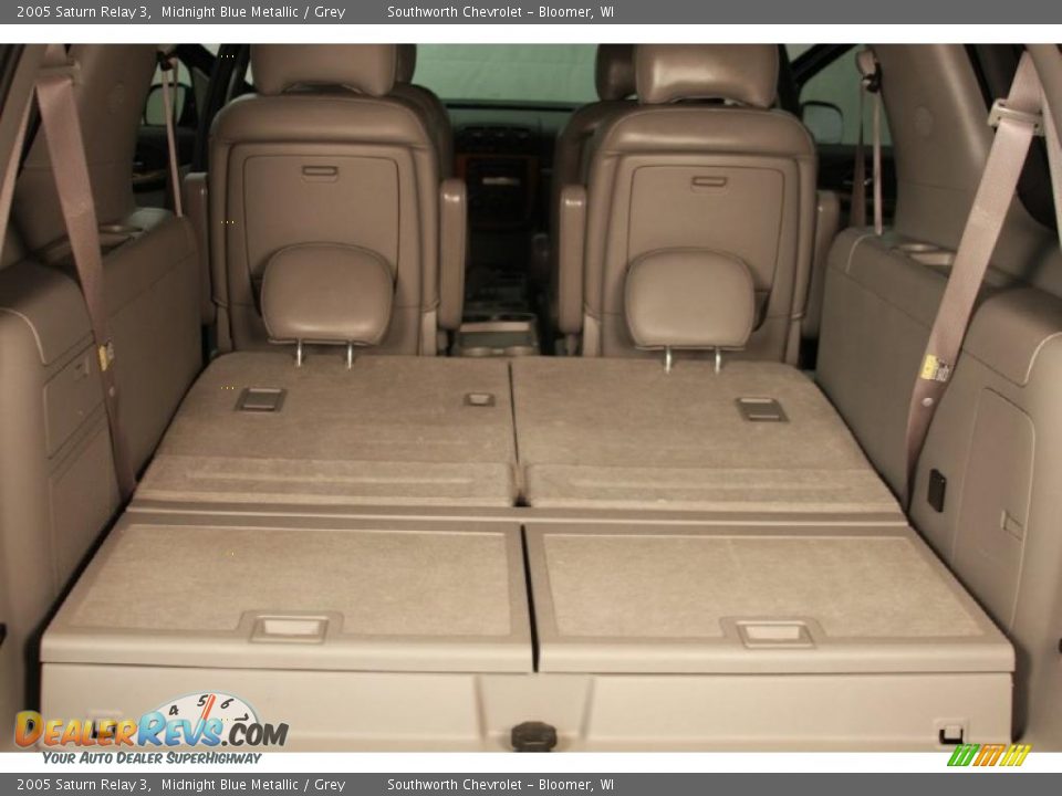 2005 Saturn Relay 3 Midnight Blue Metallic / Grey Photo #10