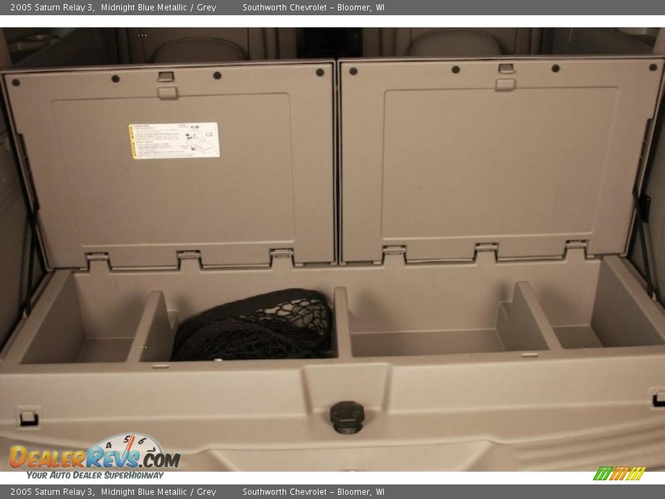 2005 Saturn Relay 3 Midnight Blue Metallic / Grey Photo #11
