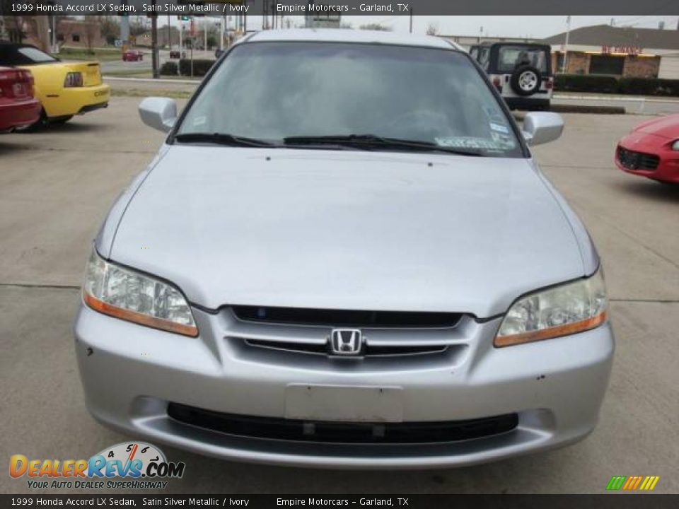 1999 Honda Accord LX Sedan Satin Silver Metallic / Ivory Photo #2