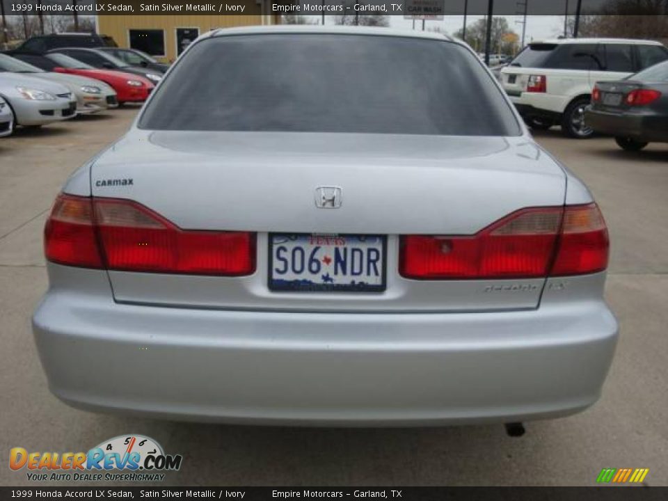 1999 Honda Accord LX Sedan Satin Silver Metallic / Ivory Photo #5