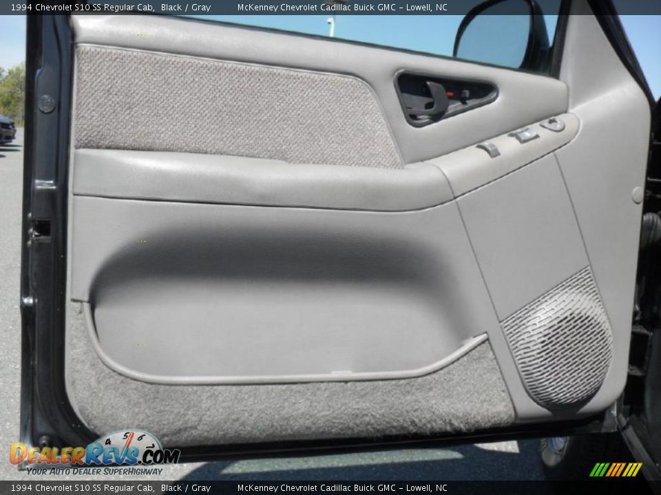 1994 Chevrolet S10 SS Regular Cab Black / Gray Photo #10