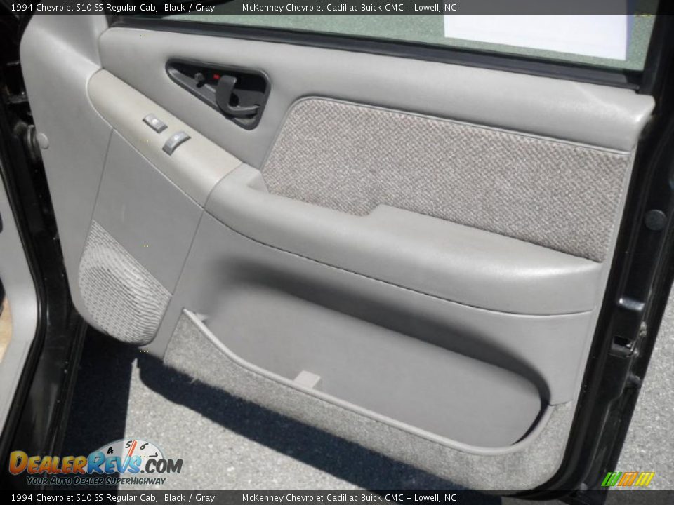 1994 Chevrolet S10 SS Regular Cab Black / Gray Photo #20