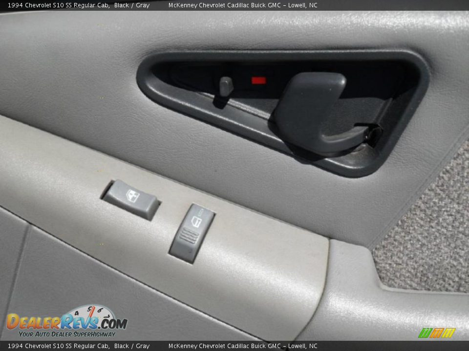 1994 Chevrolet S10 SS Regular Cab Black / Gray Photo #21