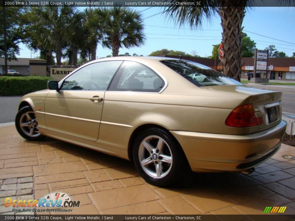 2000 BMW 3 Series 328i Coupe Light Yellow Metallic / Sand Photo #31