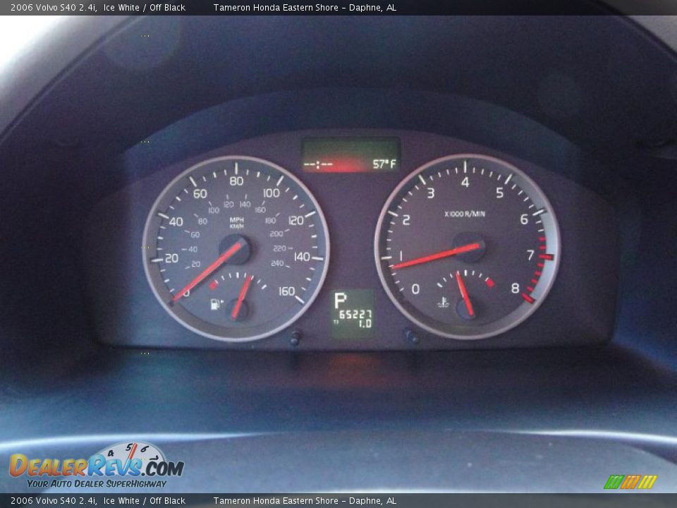 2006 Volvo S40 2.4i Ice White / Off Black Photo #17